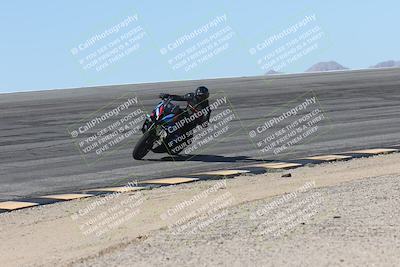 media/Oct-13-2025-Moto Forza (Mon) [[a66d839500]]/4-C Group/Session 2 (Bowl)/